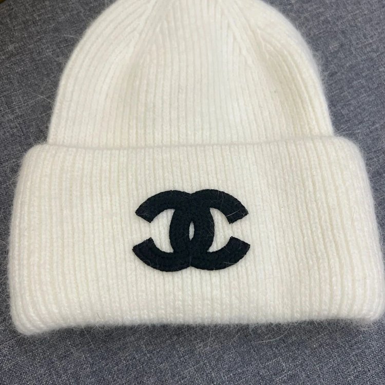 Chanel Knitted Knitted Knitted Wool Hat for Men and Women, Light Luxury Cold Hat | Suuperbuy Spread