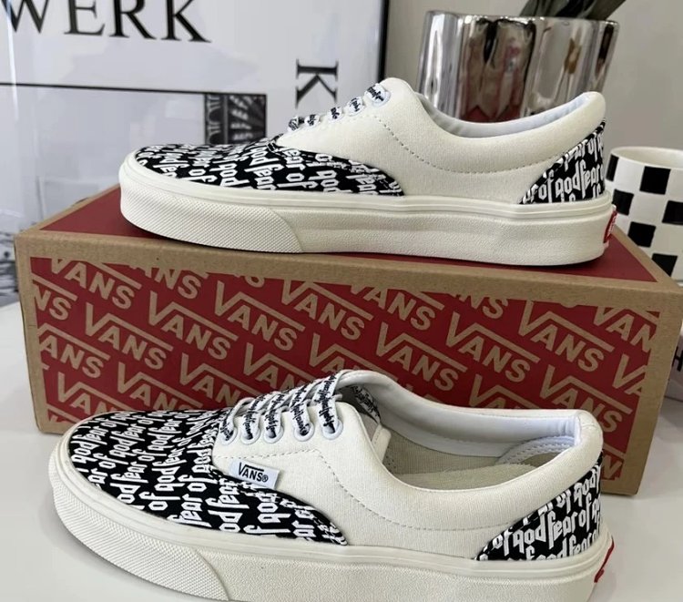 Vans board shoes, one foot low cut shoesFear of God x Vans Era 95 dx white black fog  | Suuperbuy Sp