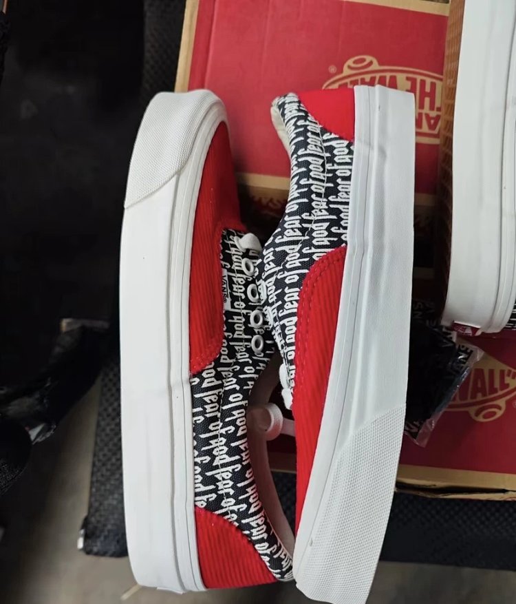 Vans board shoes, one foot low cut shoesFear of God x Vans Era 95 dx white black fog  | Suuperbuy Sp