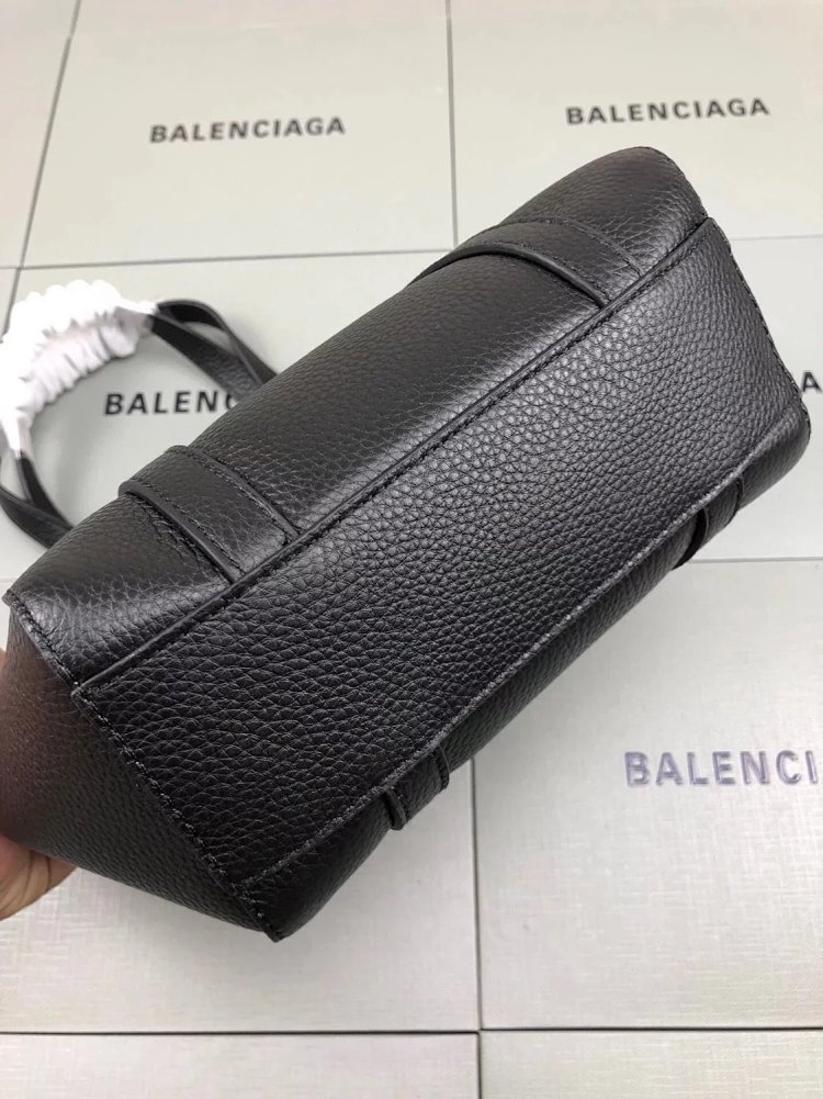 Balenciaga Tote Bag Handbill Shoulder Bag Bucket Bag | Suuperbuy Spreadsheet