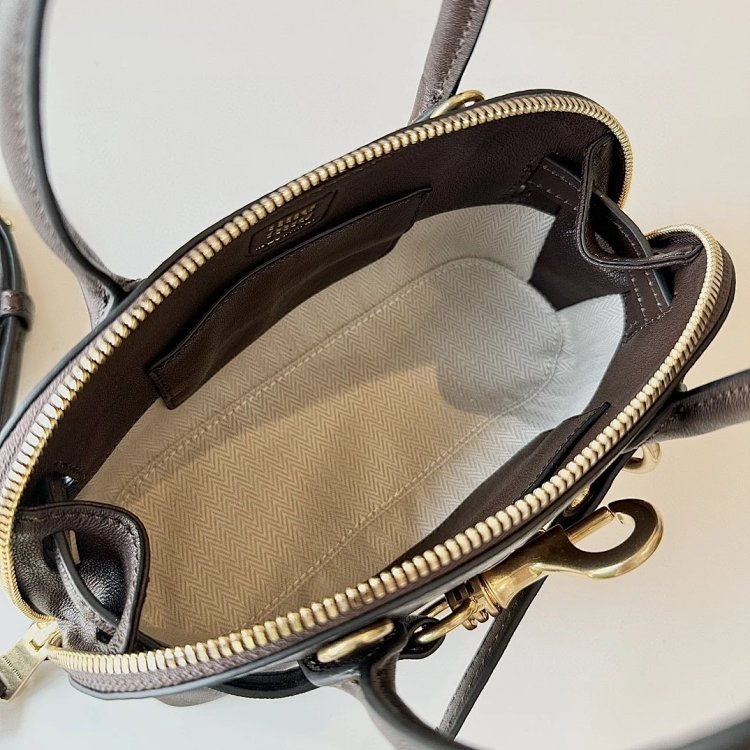 Miumiu handbag shoulder bag crossbody bag women's bag shell bag | Suuperbuy Spreadsheet
