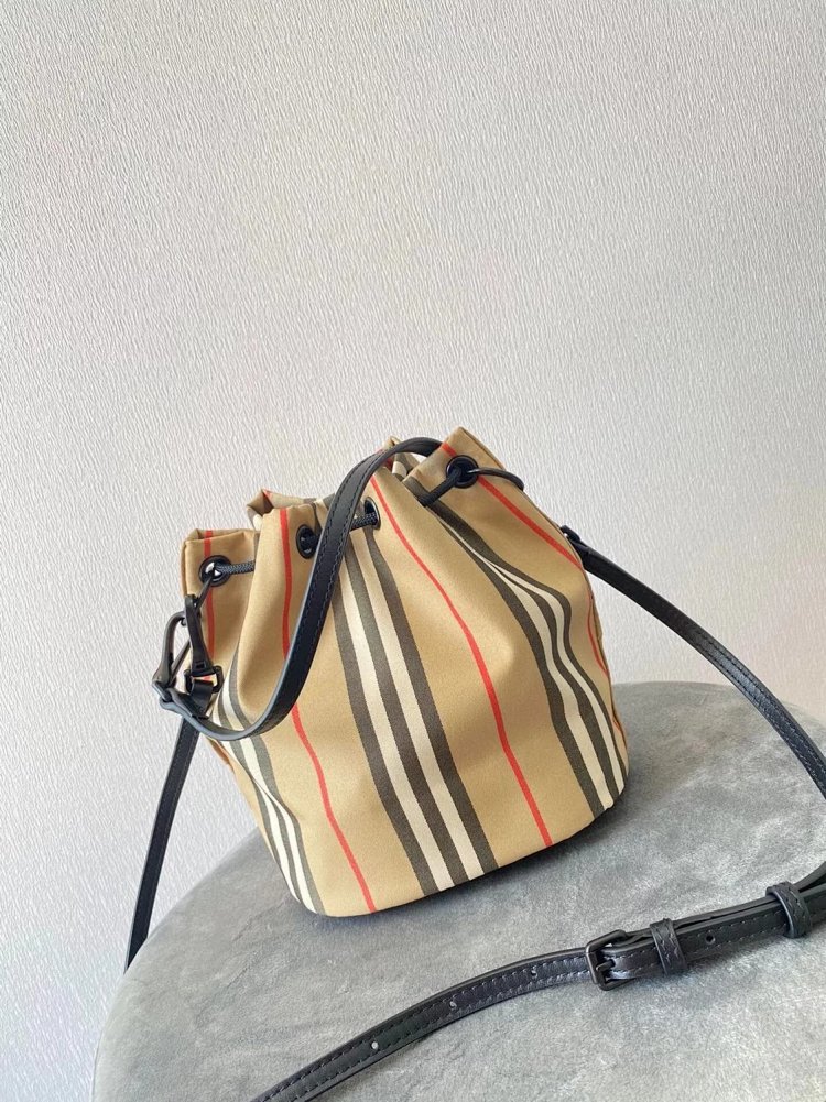 Burberry storage classic plaid canvas bucket bag drawstring bag | Suuperbuy Spreadsheet