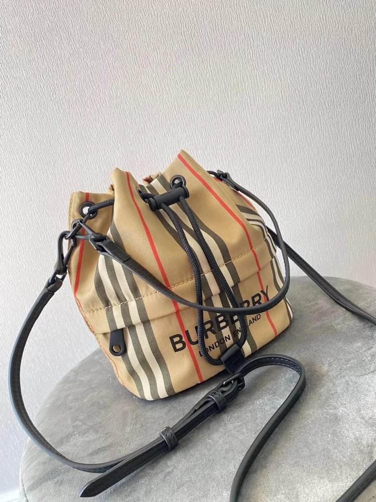 Burberry storage classic plaid canvas bucket bag drawstring bag | Suuperbuy Spreadsheet