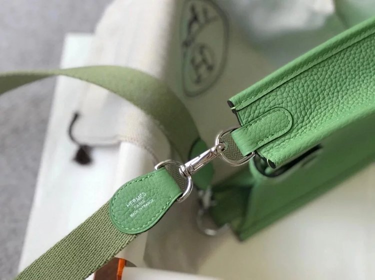 Hermes mini calf leather hollow shoulder crossbody buckle women's bag | Suuperbuy Spreadsheet