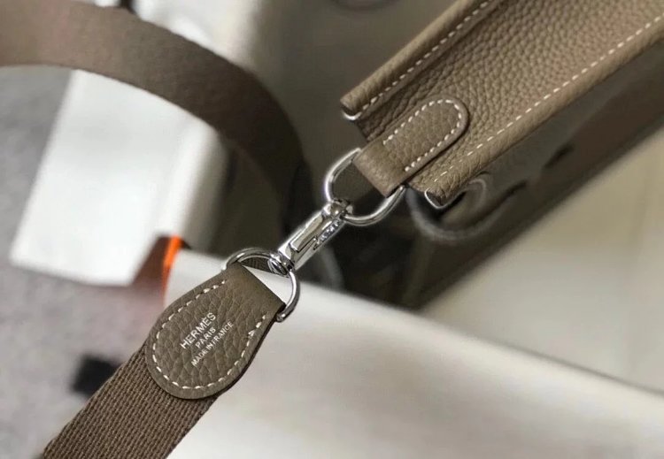 Hermes mini calf leather hollow shoulder crossbody buckle women's bag | Suuperbuy Spreadsheet