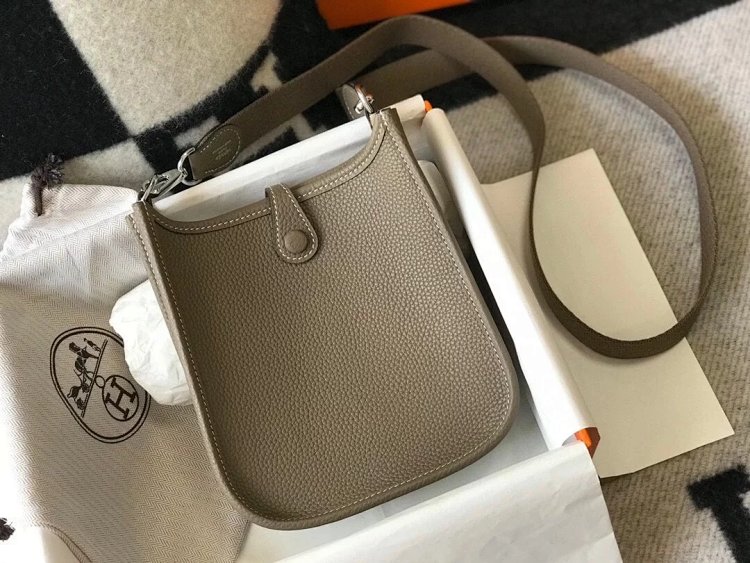 Hermes mini calf leather hollow shoulder crossbody buckle women's bag | Suuperbuy Spreadsheet