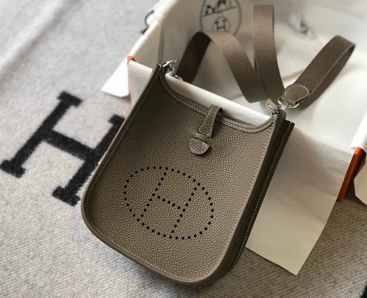 Hermes mini calf leather hollow shoulder crossbody buckle women's bag | Suuperbuy Spreadsheet