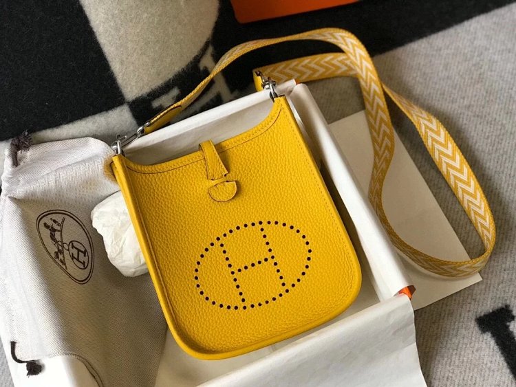 Hermes mini calf leather hollow shoulder crossbody buckle women's bag | Suuperbuy Spreadsheet