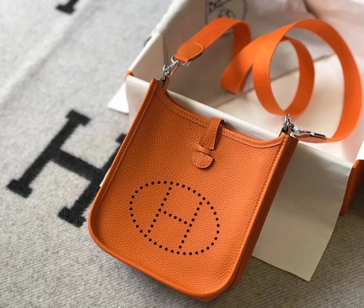 Hermes mini calf leather hollow shoulder crossbody buckle women's bag