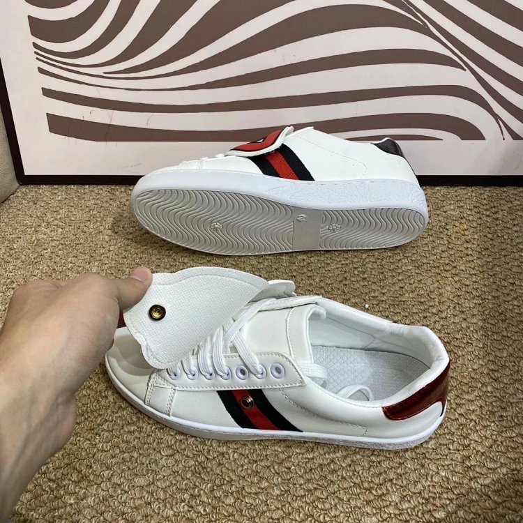 Gucci kisses red lips in white shoes | Suuperbuy Spreadsheet