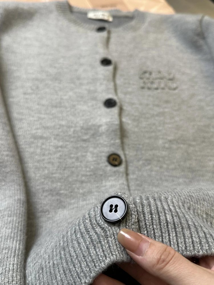 Miumiu Knitted Cardigan Trendy Sweater | Suuperbuy Spreadsheet