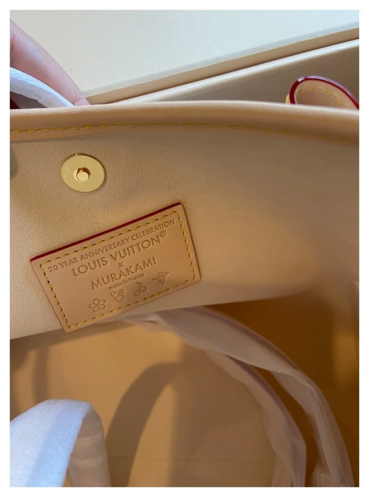 Louis Vuitton white tri colored CarryAll handbag | Suuperbuy Spreadsheet