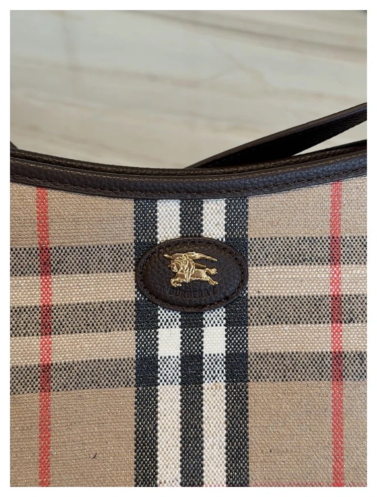 Burberry  Classic British plaid crossbody bag | Suuperbuy Spreadsheet