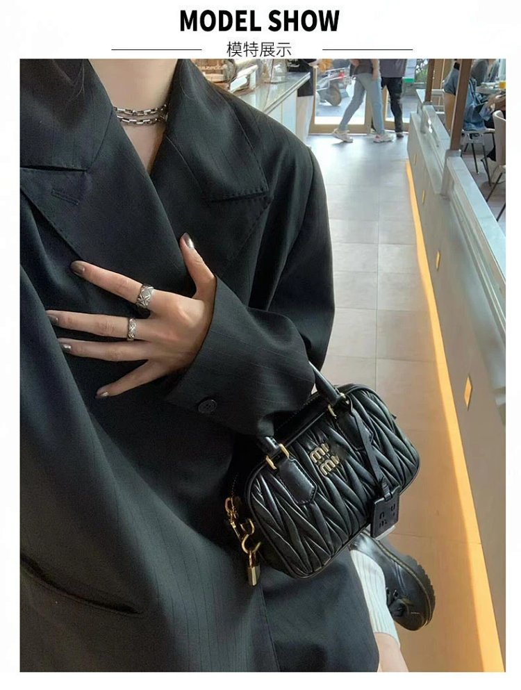 miumiu  Retro leather crossbody bag | Suuperbuy Spreadsheet