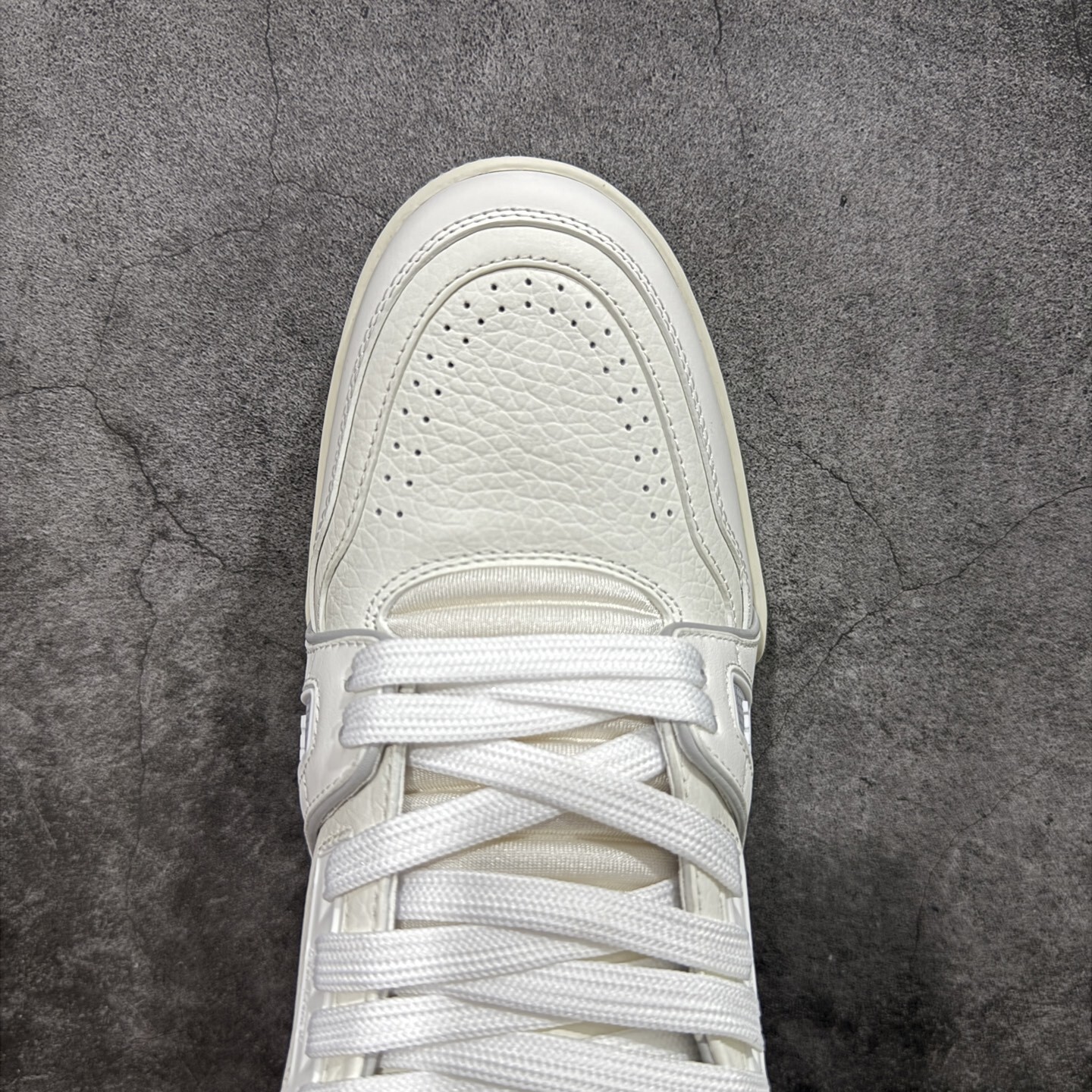 Louis Vuitton  Trainer Sneaker T538002 | Suuperbuy Spreadsheet