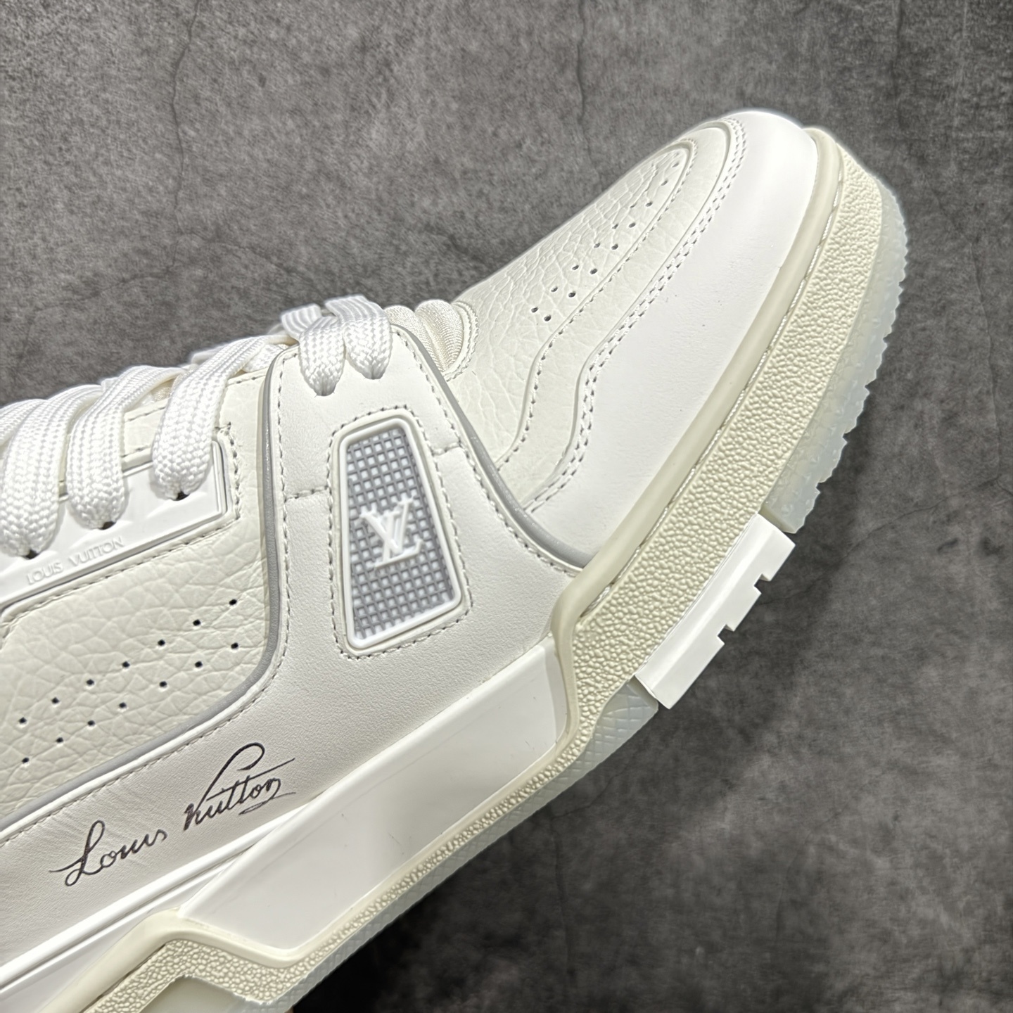 Louis Vuitton  Trainer Sneaker T538002 | Suuperbuy Spreadsheet