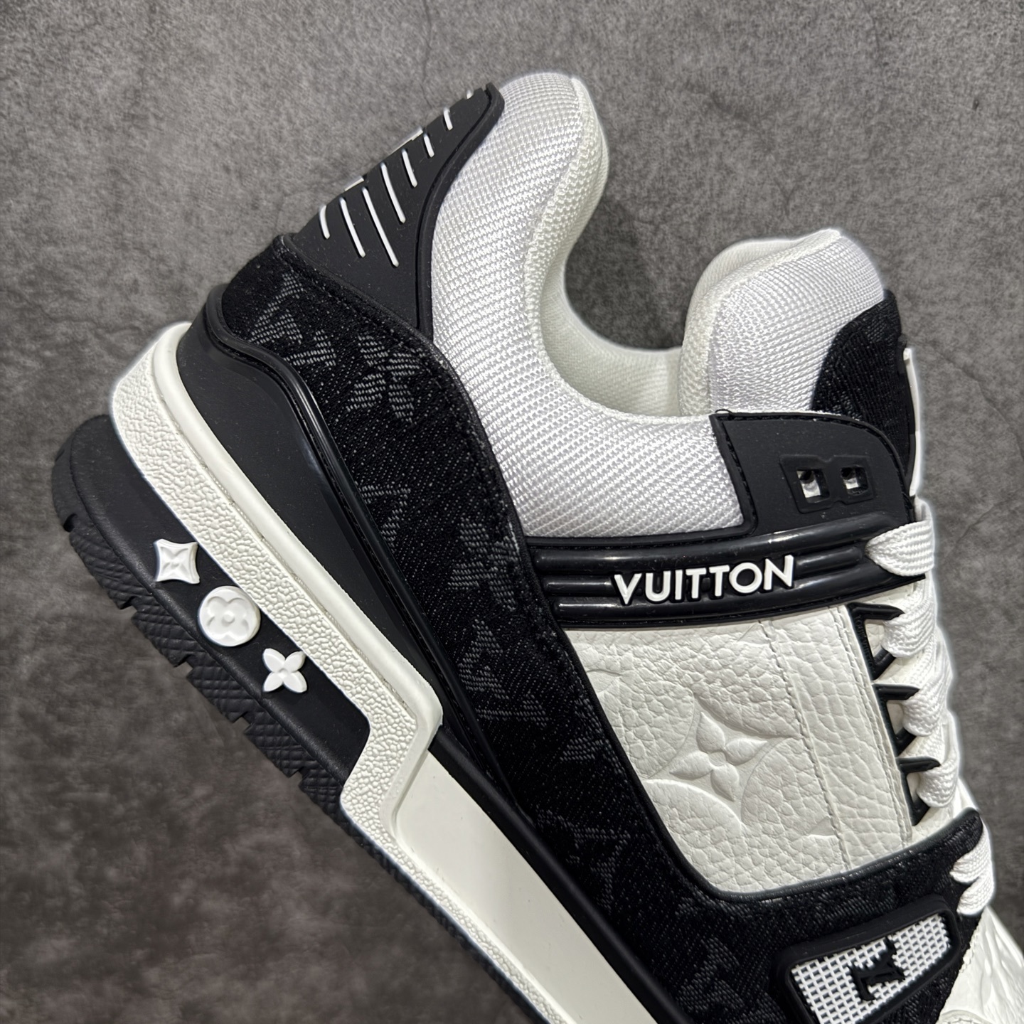 Louis Vuitton  Trainer Sneaker T538004 | Suuperbuy Spreadsheet