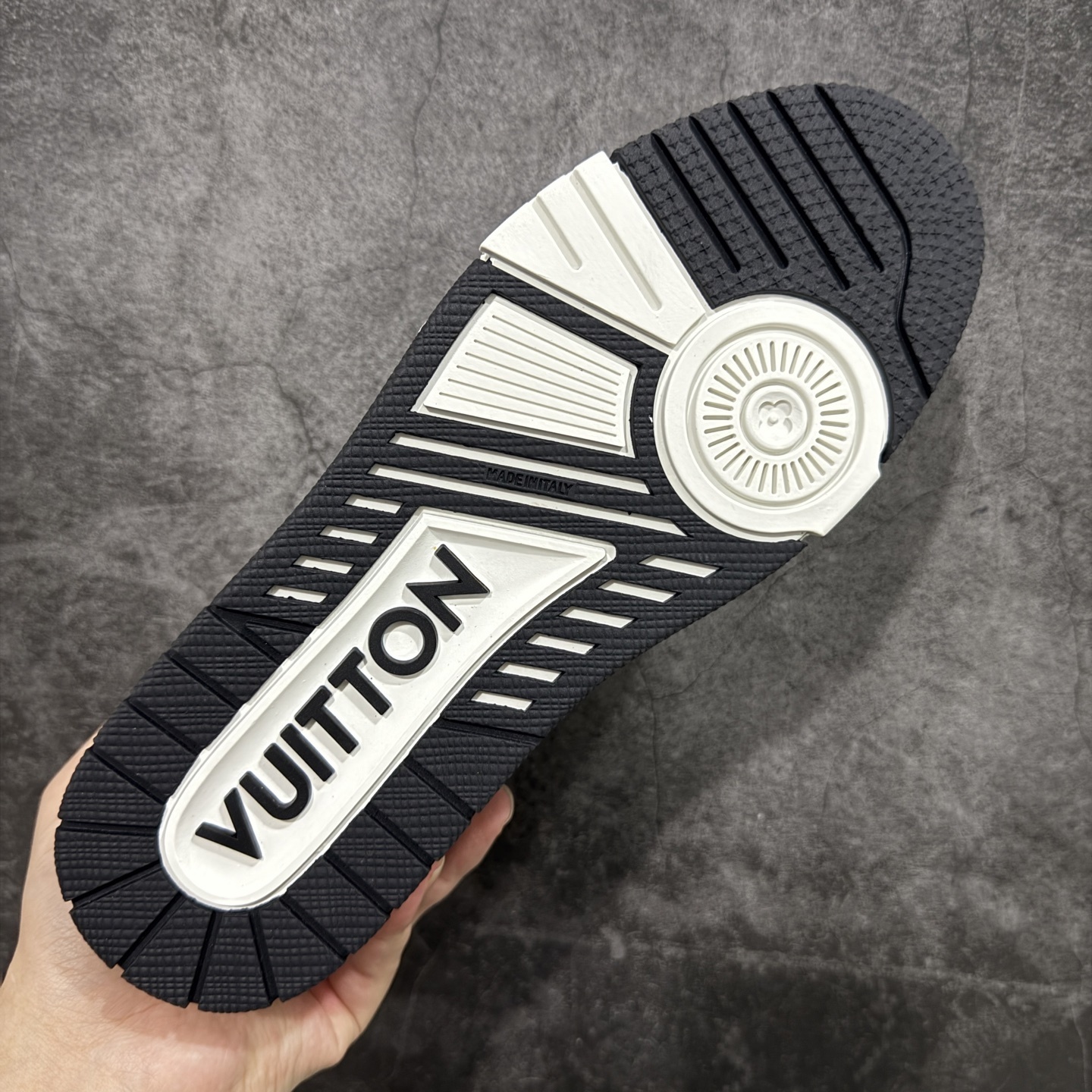 Louis Vuitton  Trainer Sneaker T538004 | Suuperbuy Spreadsheet