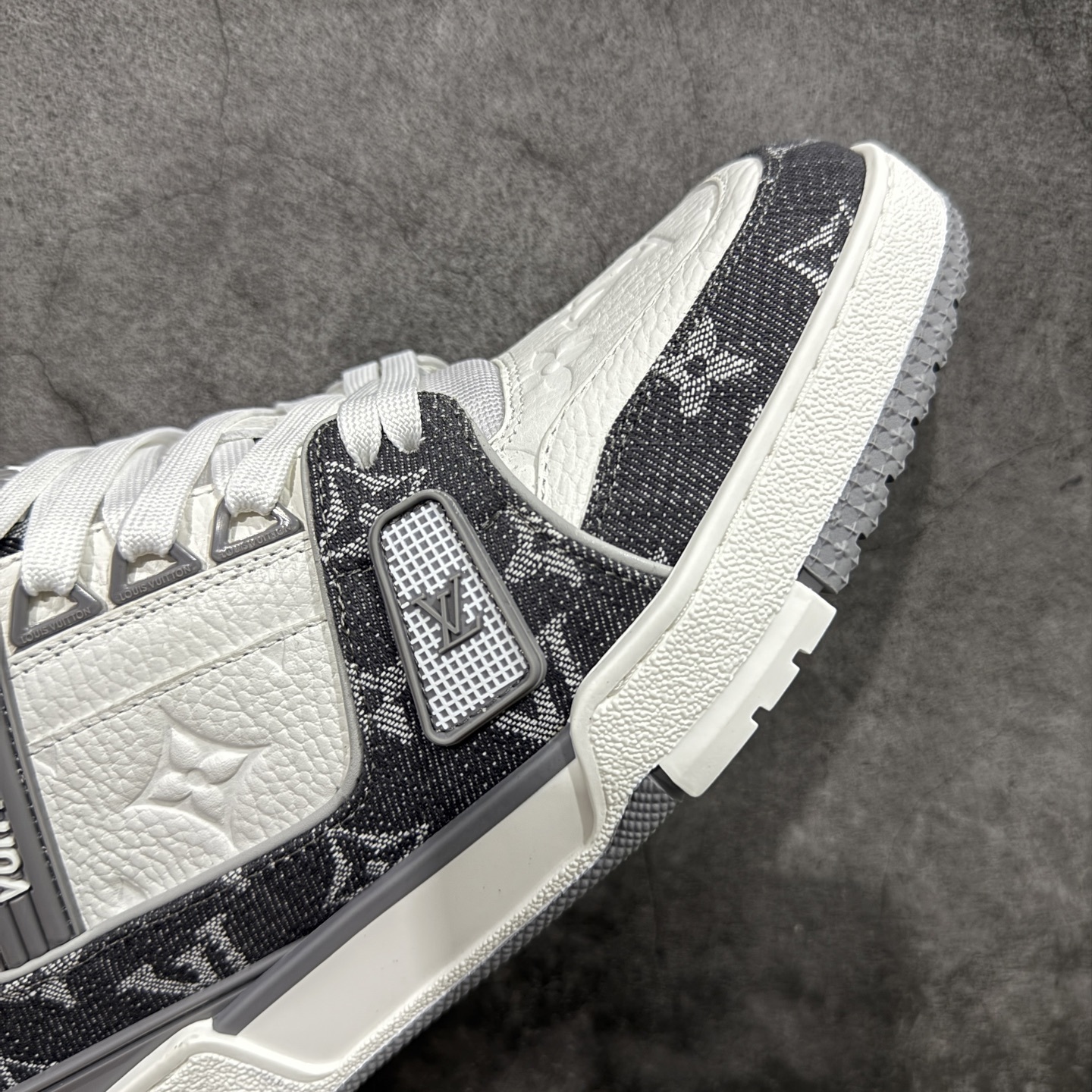 Louis Vuitton  Trainer Sneaker T538003 | Suuperbuy Spreadsheet