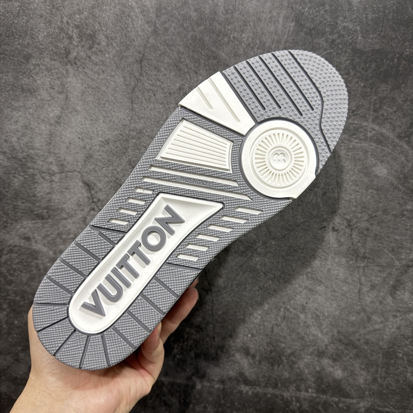 Louis Vuitton  Trainer Sneaker T538003 | Suuperbuy Spreadsheet