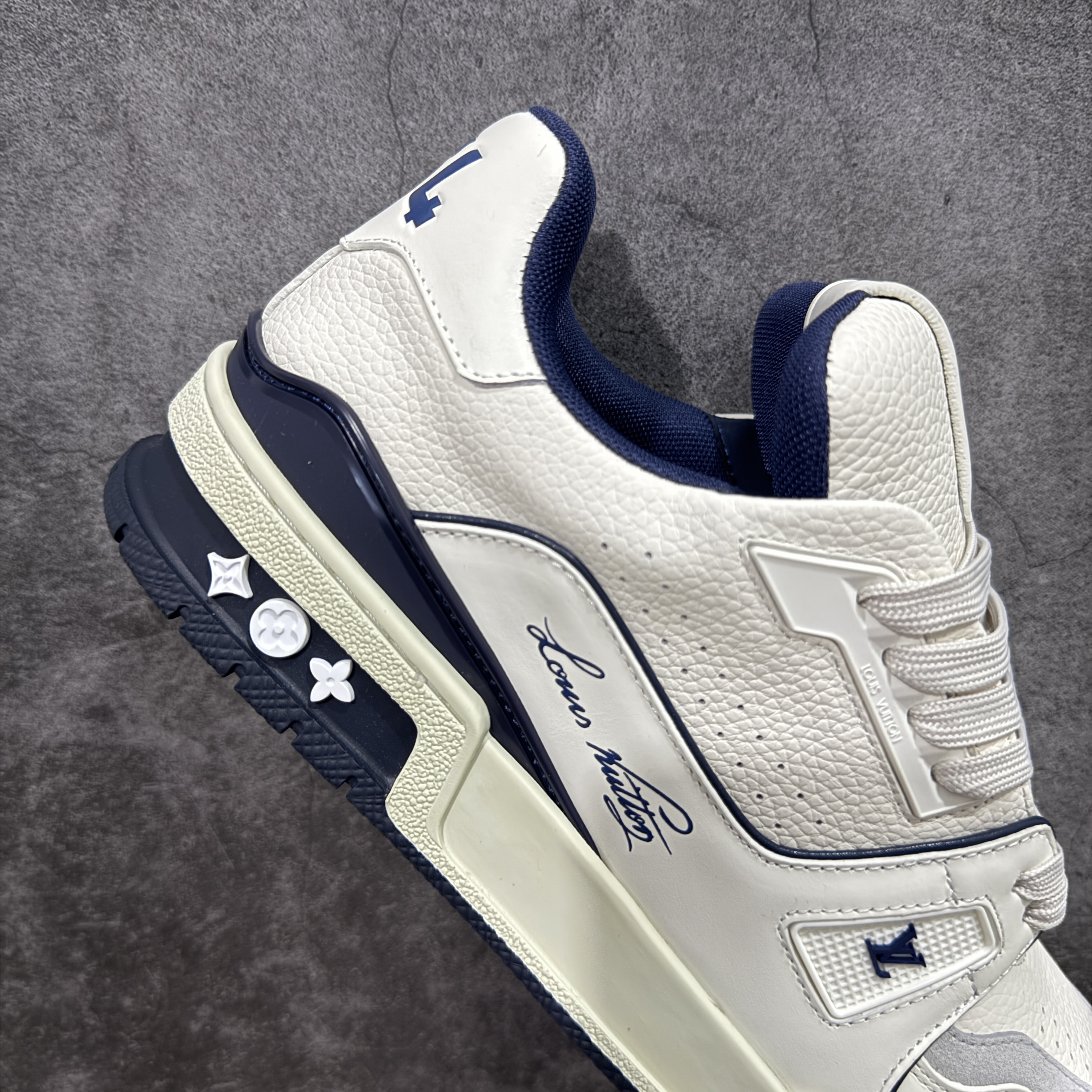 Louis Vuitton  Trainer Sneaker T538006 | Suuperbuy Spreadsheet