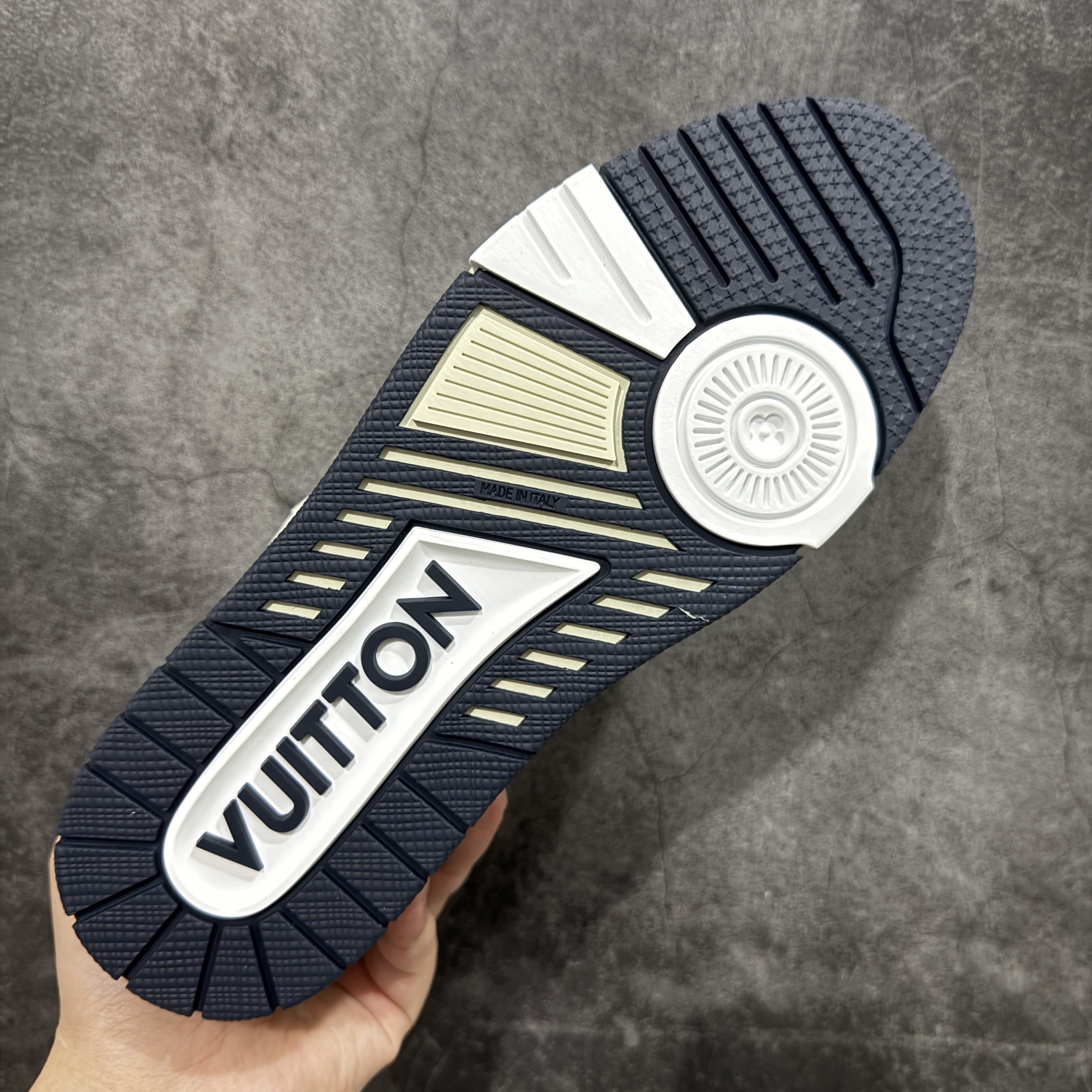 Louis Vuitton  Trainer Sneaker T538006 | Suuperbuy Spreadsheet