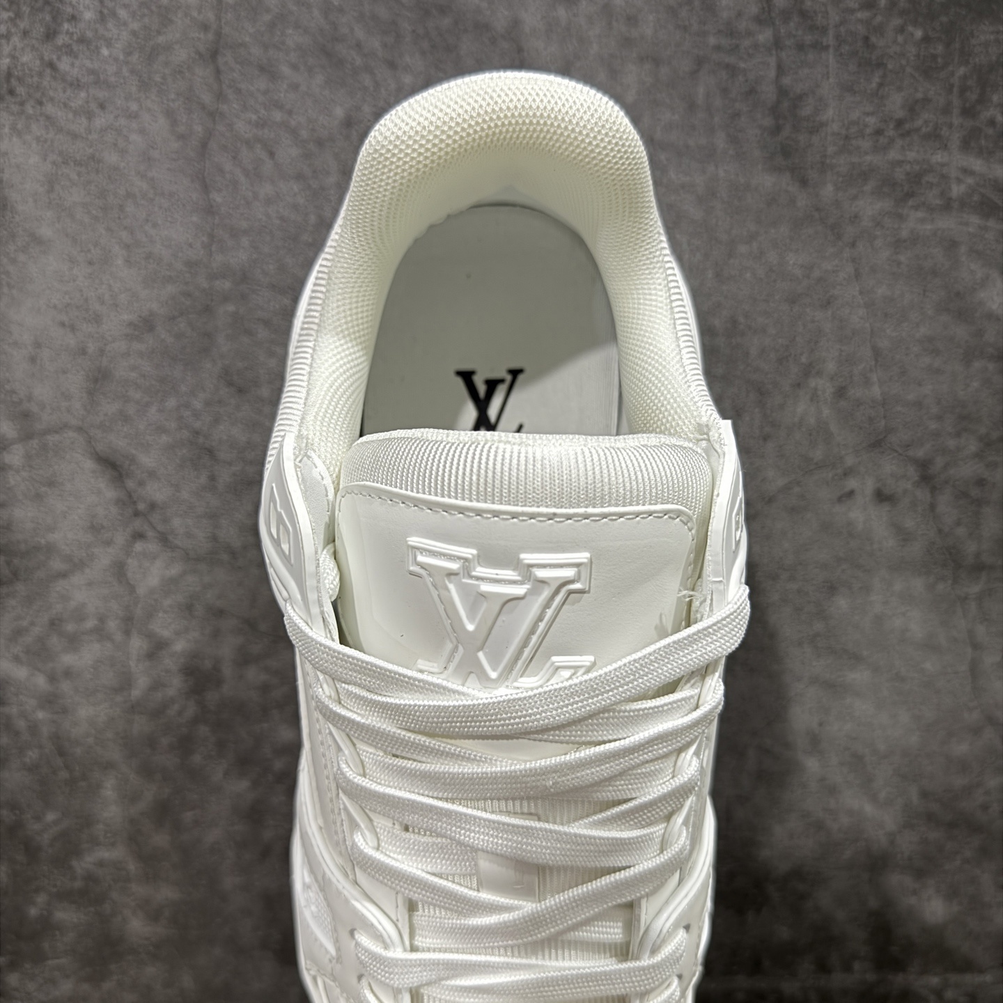 Louis Vuitton Trainer Sneaker T538008 | Suuperbuy Spreadsheet