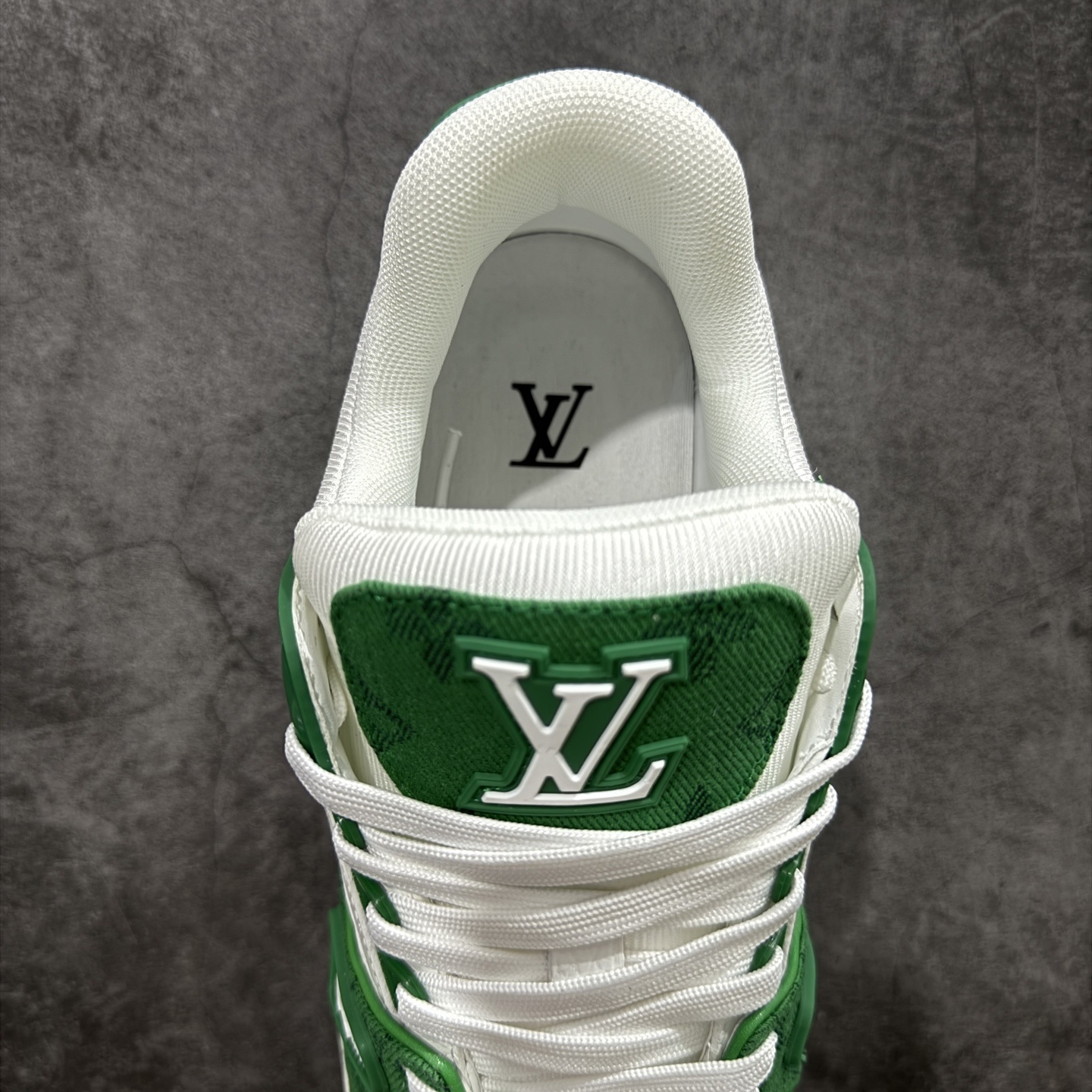 Louis Vuitton Trainer Sneaker T538009 | Suuperbuy Spreadsheet