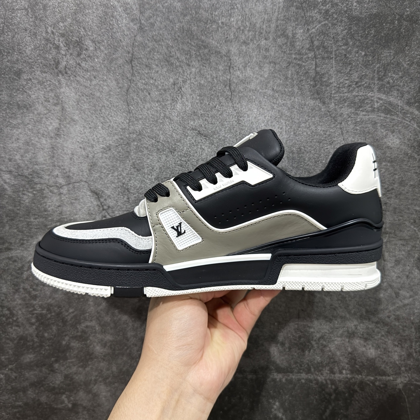 Louis Vuitton Trainer Sneaker T538010 | Suuperbuy Spreadsheet