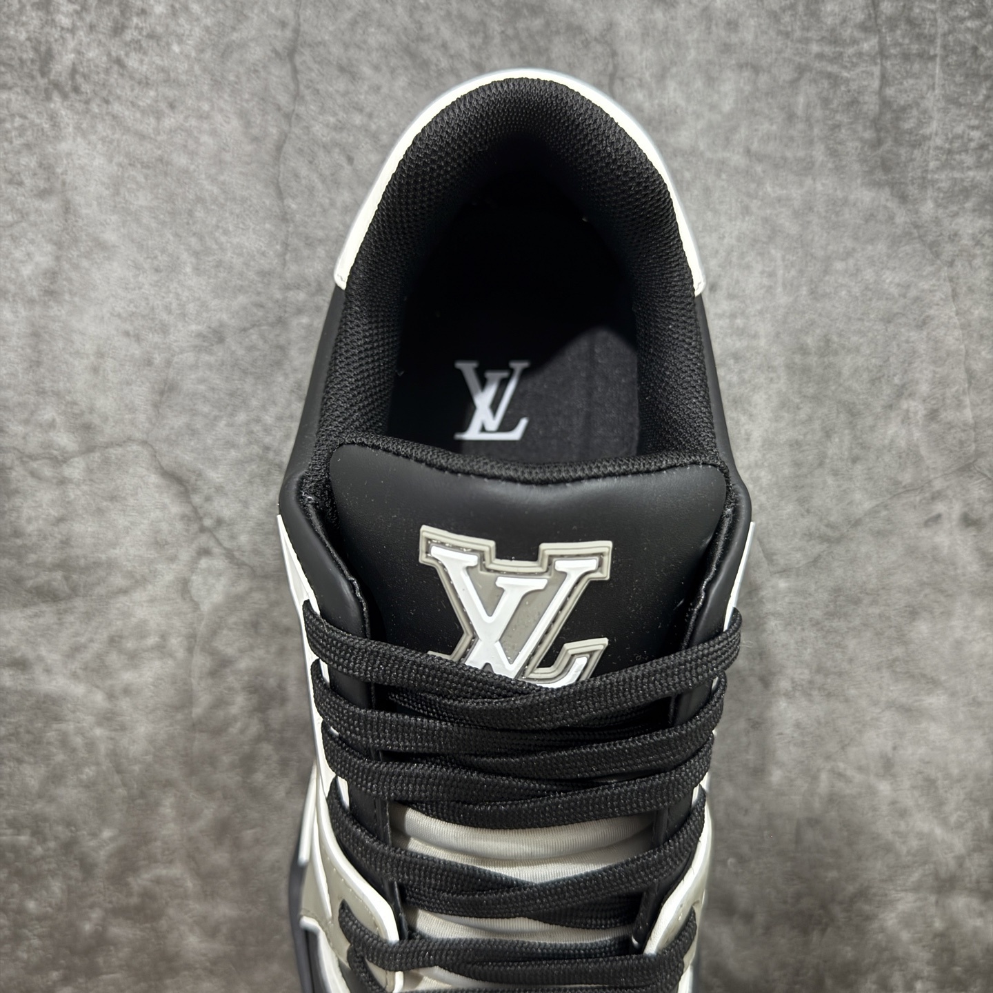 Louis Vuitton Trainer Sneaker T538010 | Suuperbuy Spreadsheet