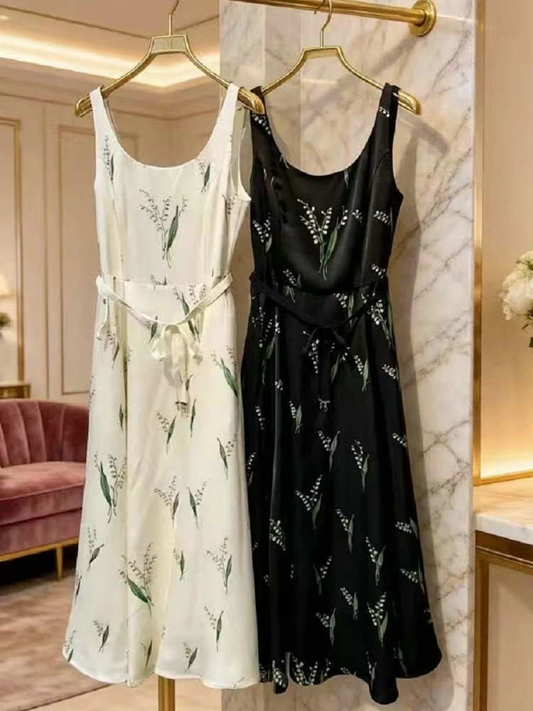 skirrt  Summer new product French retro lily of the valley print suspender skirt | Suuperbuy Spreads