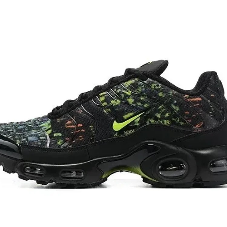 Max Plus TN (2) Casual Sneakers
