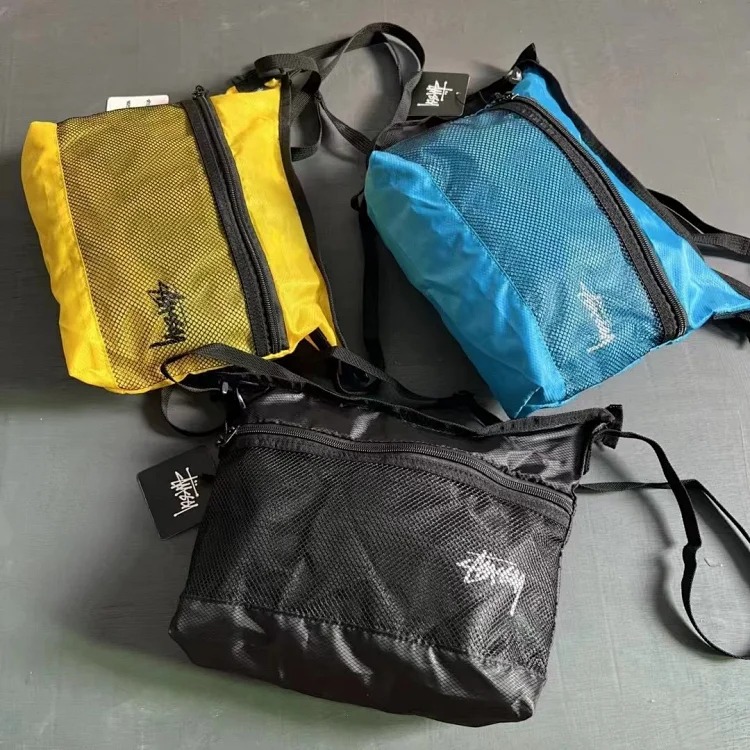 Original Factory Order 25SS Stussy Classic Retro Series Classic Cursive Screen Print Crossbody Bag