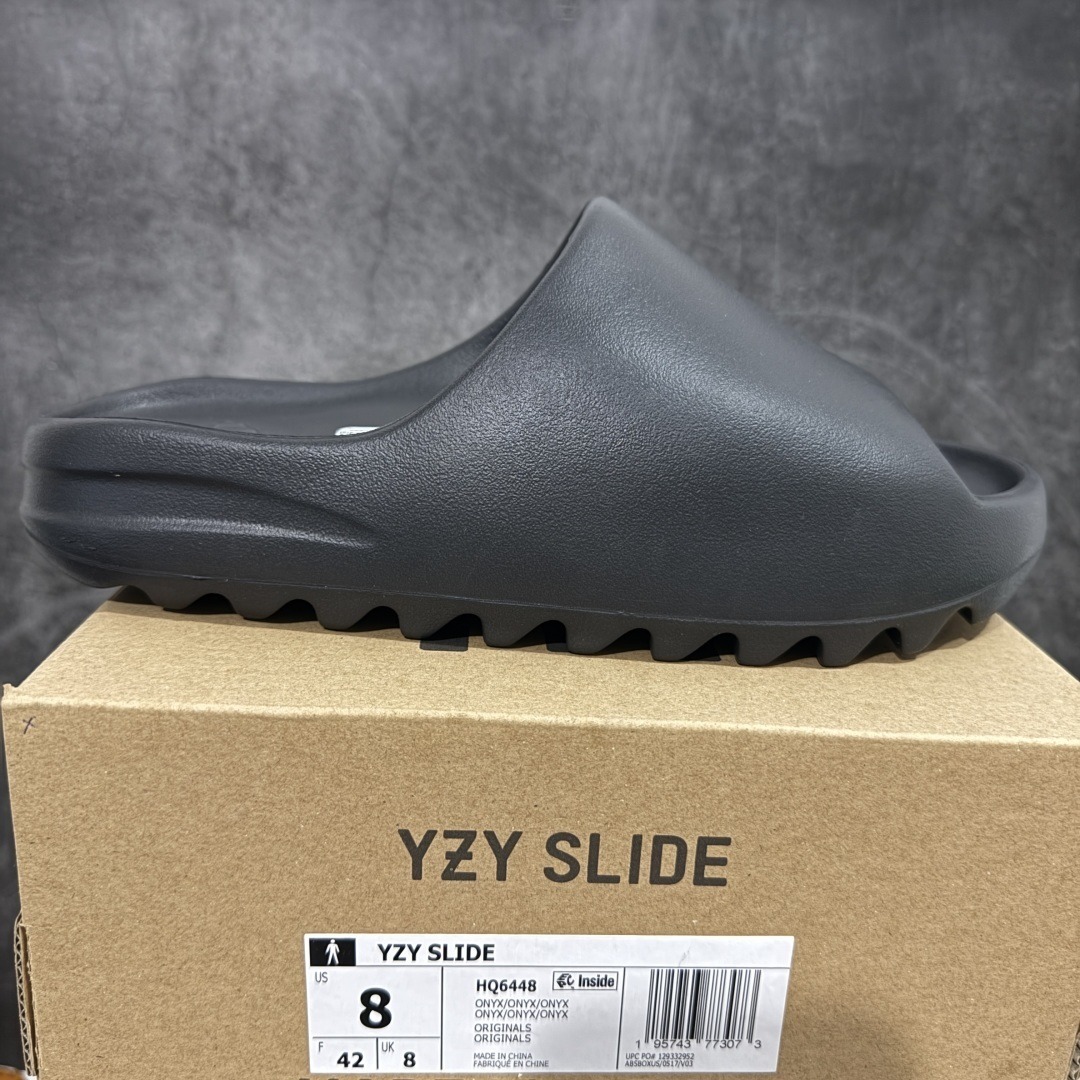 Adidas slippers T538026